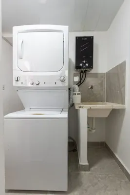 apartamentos - TERCER PISO AMUEBLADO, FRENTE AL CORAL MALL (ALTAGRACIA), AUTOPISTA DE SAN ISIDR 8