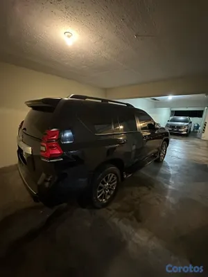 jeepetas y camionetas - Toyota Land Cruiser Prado VXL 2018 – Excelente Condición 7