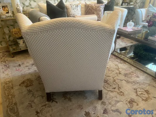 muebles y colchones - Butacón Clásico con Detalles en Madera 3