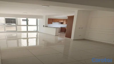 Se vende Apartamento entre la Cayetano Germosén y independencia