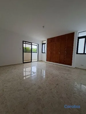 apartamentos - Alquiler de apartamento en la avenida Anacaona, fr 6