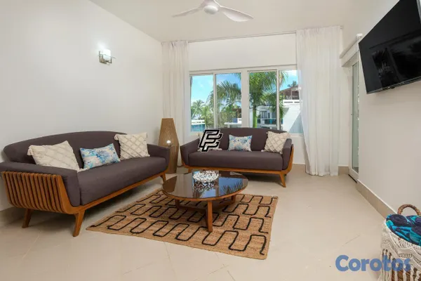 penthouses - Lujoso Oasis de Dos Niveles con Vistas al Mar 4