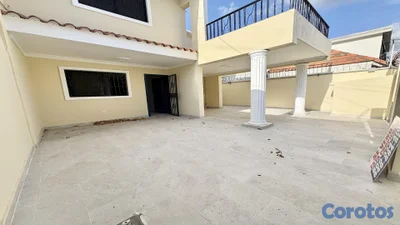 Casa en Villa Aura en Venta