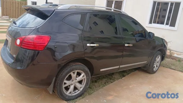 jeepetas y camionetas - Nissan Rogue SV, la full  4