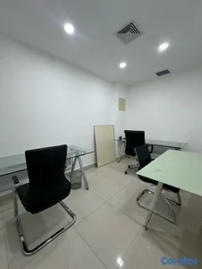 Local en Alquiler - 114mts - 2 Parqueos - Bella Vista - Piso Alto