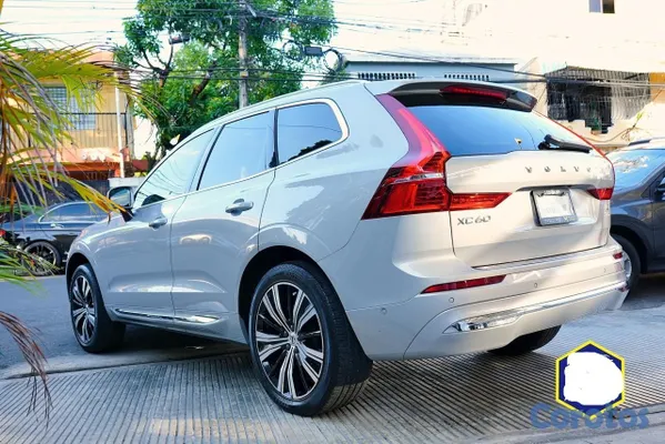 jeepetas y camionetas - Vendo Volvo XC60 inscripción B5 2022 19