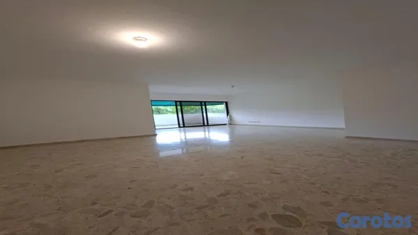 apartamentos - Venta de clásico apartamento en la Av. Anacaona 5