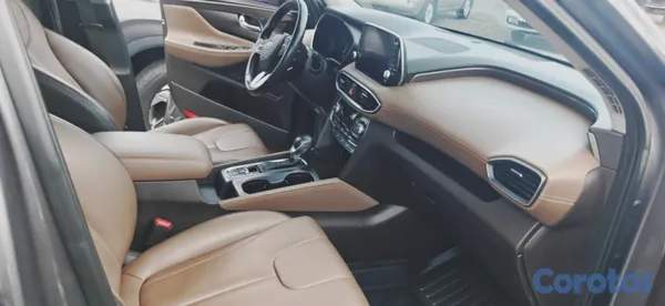 jeepetas y camionetas - JEEPETA HYUNDAI SANTA FE 2020 DIESEL  9
