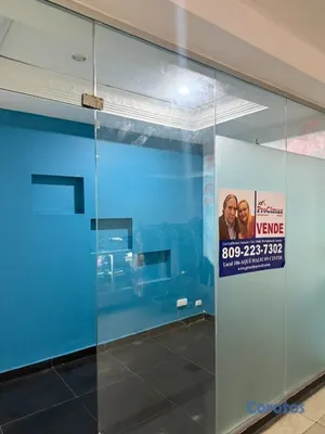 oficinas y locales comerciales - LOCAL EN MALECON CENTER 1ER NIVEL. 12