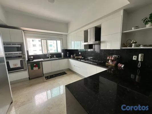 apartamentos - Alquilo lujoso departamento en Imponente torre, Amueblado, sector exclusivo 5