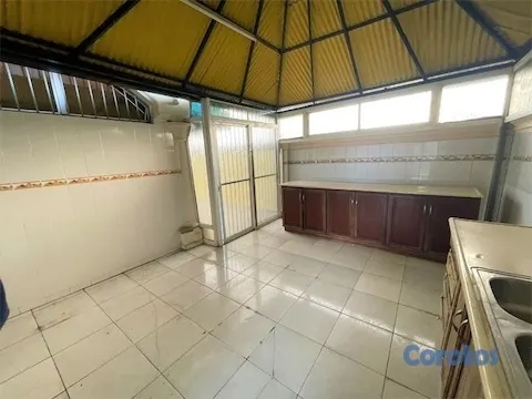 casas - Amplia casa de ventas  con Patio Piscina Jacuzzi en Gurabo Santiago 9