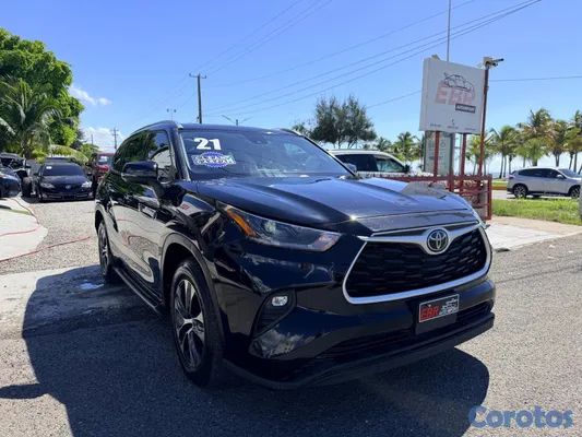 jeepetas y camionetas - 2021 TOYOTA HIGHLANDER XLE  2