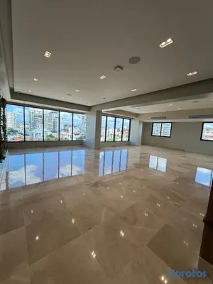 apartamentos - vendo nuevo los cacicazgos piso 5 tres habitaciones con baño dos parqueos balcón 16