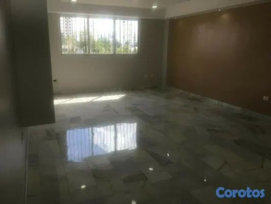 apartamentos - Apartamento en alquiler (315mts2) de 3 habitaciones en el Sector Los Cacicazgos 4