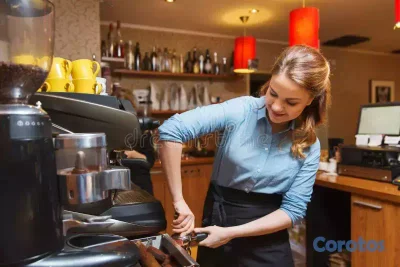 Busco empleada barista en los Jardines Santiago de