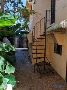 🏡 Casa en venta de 3 niveles, 240 m2 - RD$14,000,000 