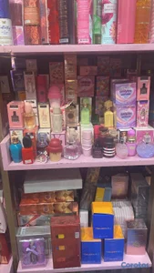 Vendo mini perfumes y perfumes grande