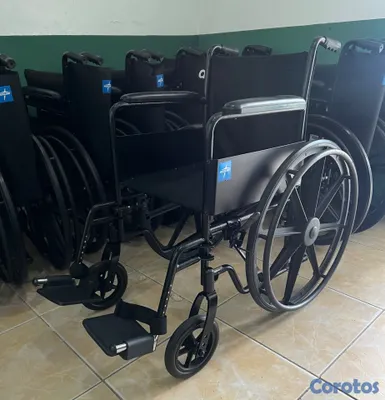 Salud y Equipamiento Médico - Silla de Ruedas Plegable y Fácil de Transportar 3