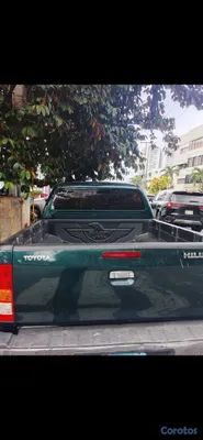 jeepetas y camionetas - Toyota Hilux Diésel 4×4 excelente condiciones el mejor vehículo todo terreno  6