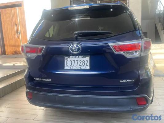 jeepetas y camionetas - Se vende Toyota Highlander 2016 11