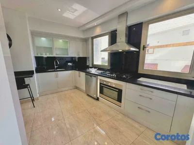 Apartamento Moderno / Áreas Sociales con Piscina 