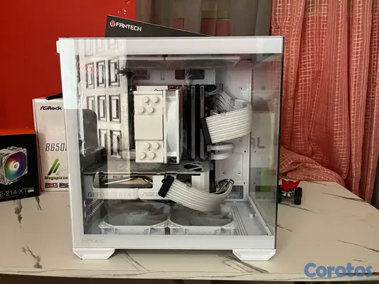consolas y videojuegos - PC GAMER WHITE EDITION 
RYZEN 5 8400 • RTX 5060 8GB • AM5 • DDR5 RGB 4