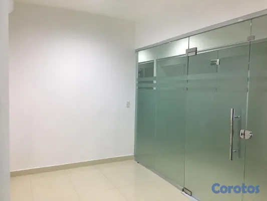 oficinas y locales comerciales - ALQUILO CUBICULOS OFICINA / ESPACIO EN LOCAL MALECON CENTER. 10