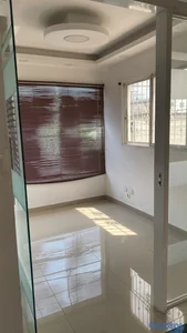 Local comercial. Dos oficinas en una.
