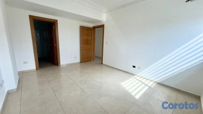 APARTAMENTO EN ALQUILER – EVARISTO MORALES  