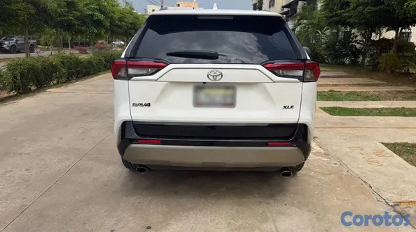 jeepetas y camionetas - Toyota rav4 2019 XLE Primim 4