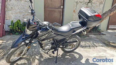 una moto Yamaha 