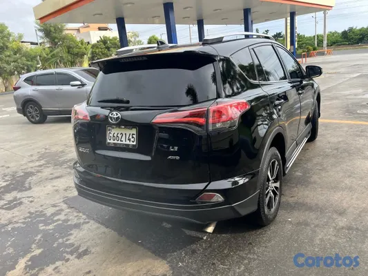 jeepetas y camionetas - TOYOTA RAV4 LE AWD 2018  3