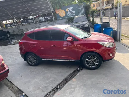 jeepetas y camionetas - Venta Hyundai Tucson 2015 7