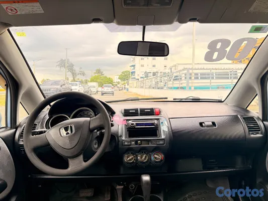carros - 2008 HONDA FITS 6