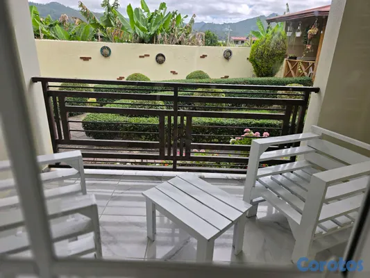 casas vacacionales y villas - En Constanza, casa en renta amueblada, fija y por temporada, capacidad para 6 10