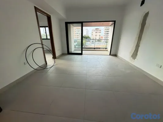 apartamentos - vendo nuevo Evaristo Morales piso 3 una habitación 1.5 baños parqueo área social 5