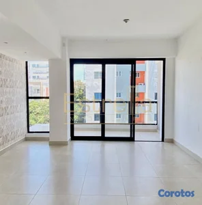 Apartamento en alquiler (140mt2) de 3 habitaciones en el sector Evaristo Morales