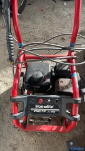 hidrolavadora Homelite de 2500 PSI.