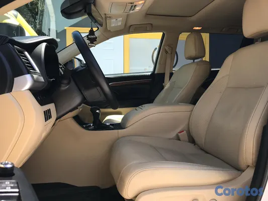 jeepetas y camionetas - Toyota highlander Limited 2018 De Oportunidad  8