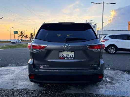 jeepetas y camionetas - 2016 TOYOTA HIGLANDER LE  6