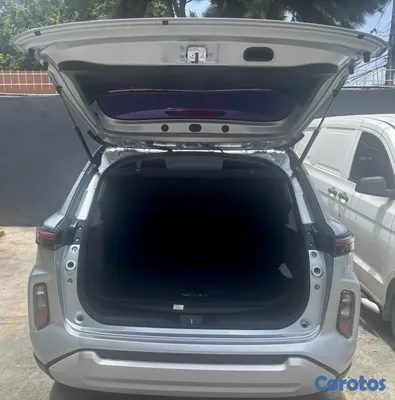 jeepetas y camionetas - Jeepeta Suzuki Grand Vitara GLX 2024 Full. Negociable. 4