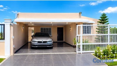 CASA ACOGEDORA TOTALMENTE REMODELADA Y EQUIPADA . 