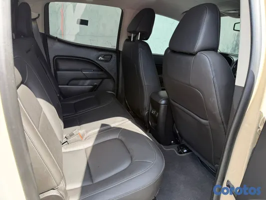 jeepetas y camionetas - chevroler colorado 2021 9
