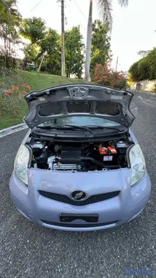 carros - Toyota Vitz 2009 cuatro cilindros  5