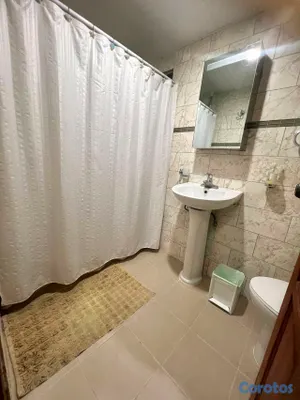 habitaciones y viviendas compartidas - Alquilo habitación solo damas cerca de Agora Mall y el Metro
$15000 3