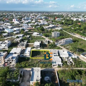 Se vende Terreno de (600) metros en Villa Visan, S