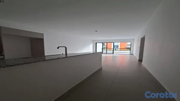 apartamentos - Venta de apartamento cómodo con terraza en El Millón 5