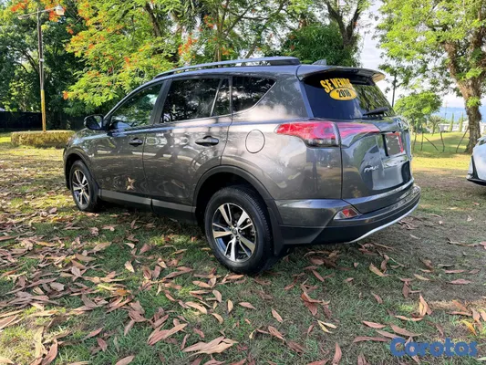 jeepetas y camionetas - Toyota rav4 2018 xle  3