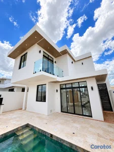 ¡LA VILLA DE TUS SUEÑOS TE ESPERA EN BÁVARO! 