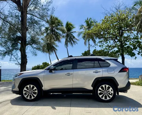 jeepetas y camionetas - Toyota RAV4 2025 XLE Premium 7